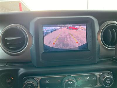 2020 Jeep Wrangler Sport   - Photo 24 - Morgantown, WV 26505