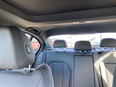 2021 BMW 330i xDrive   - Photo 30 - Morgantown, WV 26505