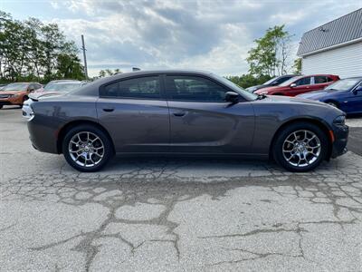 2017 Dodge Charger SXT   - Photo 4 - Morgantown, WV 26505
