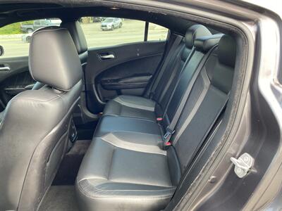 2017 Dodge Charger SXT   - Photo 13 - Morgantown, WV 26505