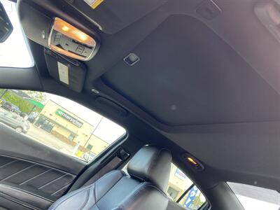 2017 Dodge Charger SXT   - Photo 21 - Morgantown, WV 26505