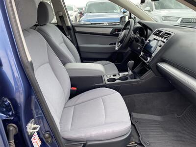 2019 Subaru Outback 2.5i Premium   - Photo 18 - Morgantown, WV 26505