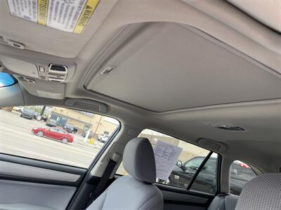 2019 Subaru Outback 2.5i Premium   - Photo 20 - Morgantown, WV 26505