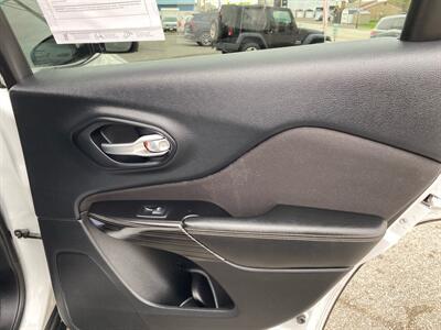 2015 Jeep Cherokee Latitude   - Photo 17 - Morgantown, WV 26505