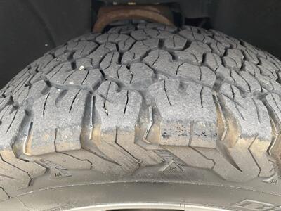 2019 Chevrolet Suburban LT   - Photo 10 - Morgantown, WV 26505