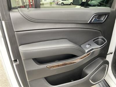 2019 Chevrolet Suburban LT   - Photo 14 - Morgantown, WV 26505