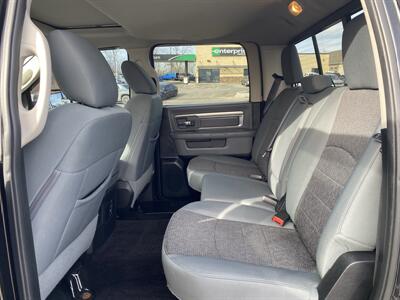 2016 RAM 1500 BIG HORN   - Photo 12 - Morgantown, WV 26505