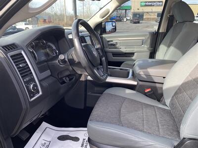 2016 RAM 1500 BIG HORN   - Photo 10 - Morgantown, WV 26505