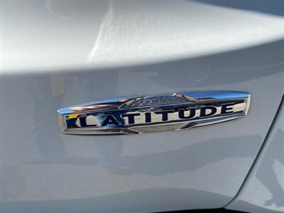 2022 Jeep Renegade Latitude   - Photo 8 - Morgantown, WV 26505