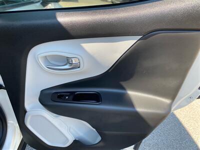 2022 Jeep Renegade Latitude   - Photo 19 - Morgantown, WV 26505