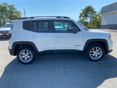 2022 Jeep Renegade Latitude   - Photo 4 - Morgantown, WV 26505