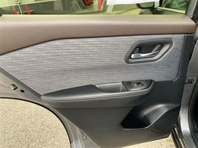 2023 Nissan Rogue SV   - Photo 14 - Morgantown, WV 26505