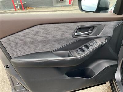 2023 Nissan Rogue SV   - Photo 12 - Morgantown, WV 26505