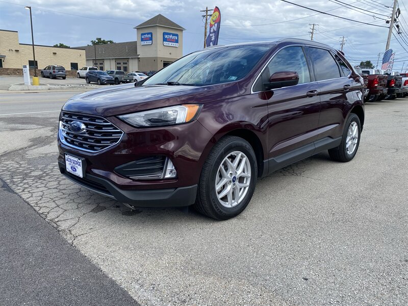 2022 Ford Edge SEL  
