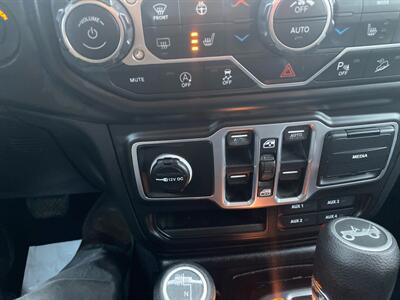 2018 Jeep Wrangler Unlimited Sahara   - Photo 27 - Morgantown, WV 26505