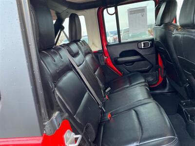 2018 Jeep Wrangler Unlimited Sahara   - Photo 18 - Morgantown, WV 26505