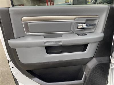 2017 RAM 1500 SLT   - Photo 16 - Morgantown, WV 26505
