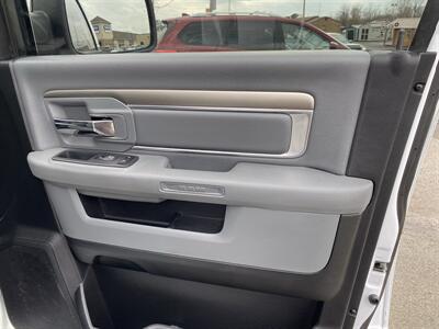 2017 RAM 1500 SLT   - Photo 21 - Morgantown, WV 26505