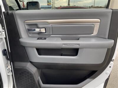 2017 RAM 1500 SLT   - Photo 19 - Morgantown, WV 26505