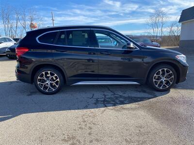 2021 BMW X1 xDrive28i   - Photo 4 - Morgantown, WV 26505