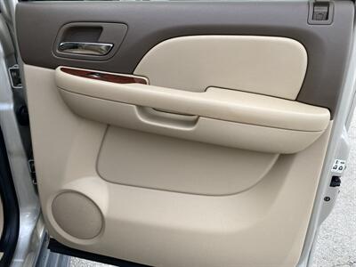2013 Chevrolet Suburban LT   - Photo 18 - Morgantown, WV 26505