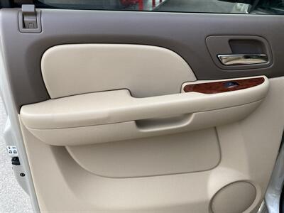 2013 Chevrolet Suburban LT   - Photo 14 - Morgantown, WV 26505