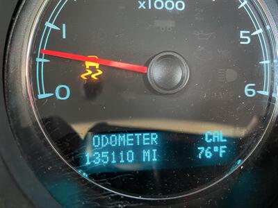 2013 Chevrolet Suburban LT   - Photo 25 - Morgantown, WV 26505