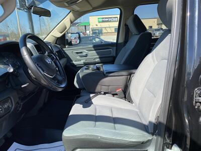 2019 RAM 1500 Big Horn   - Photo 11 - Morgantown, WV 26505