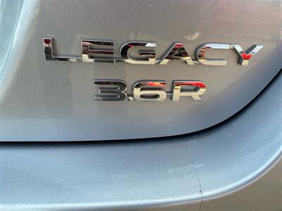 2015 Subaru Legacy 3.6R Limited   - Photo 7 - Morgantown, WV 26505