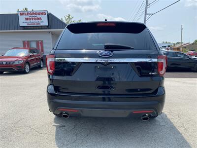 2017 Ford Explorer   - Photo 8 - Morgantown, WV 26505