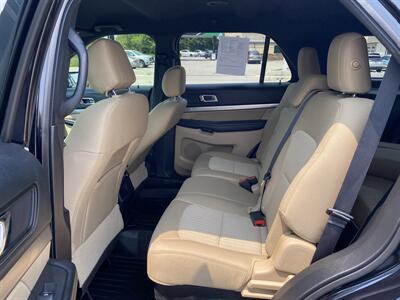 2017 Ford Explorer   - Photo 12 - Morgantown, WV 26505