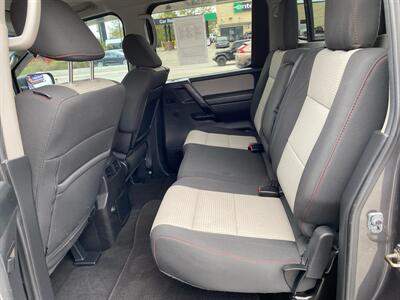 2012 Nissan Titan SV   - Photo 15 - Morgantown, WV 26505