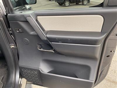 2012 Nissan Titan SV   - Photo 19 - Morgantown, WV 26505