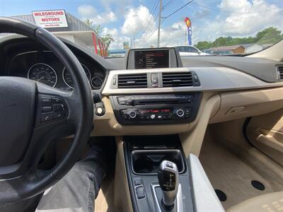 2015 BMW 320i xDrive - Photo 27 - Morgantown, WV 26505