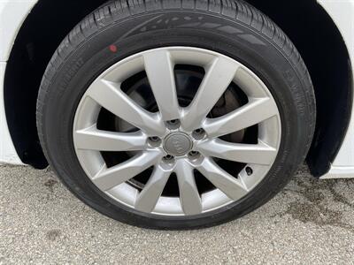2013 Audi A4 2.0T quattro Premium - Photo 10 - Morgantown, WV 26505