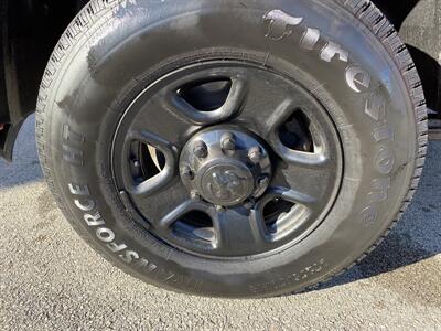 2016 RAM 3500 Tradesman   - Photo 9 - Morgantown, WV 26505