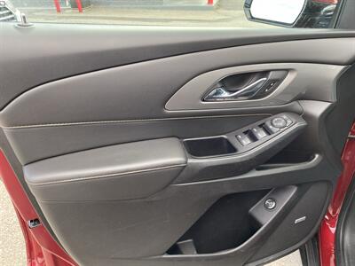 2020 Chevrolet Traverse LT Leather   - Photo 13 - Morgantown, WV 26505