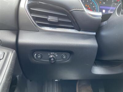2020 Chevrolet Traverse LT Leather   - Photo 24 - Morgantown, WV 26505