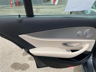 2017 Mercedes-Benz E 300 4MATIC   - Photo 14 - Morgantown, WV 26505