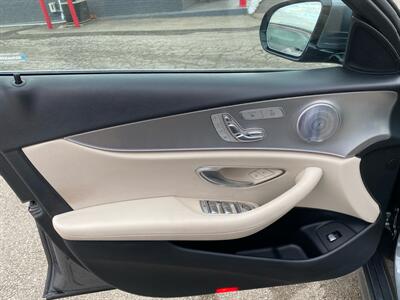 2017 Mercedes-Benz E 300 4MATIC   - Photo 12 - Morgantown, WV 26505