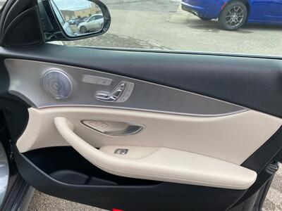 2017 Mercedes-Benz E 300 4MATIC   - Photo 19 - Morgantown, WV 26505