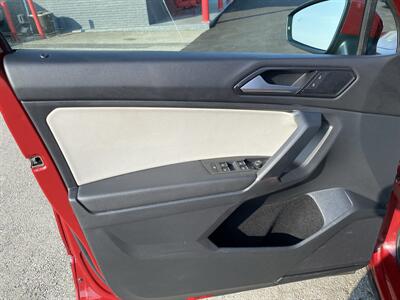 2018 Volkswagen Tiguan 2.0T SE 4Motion - Photo 13 - Morgantown, WV 26505