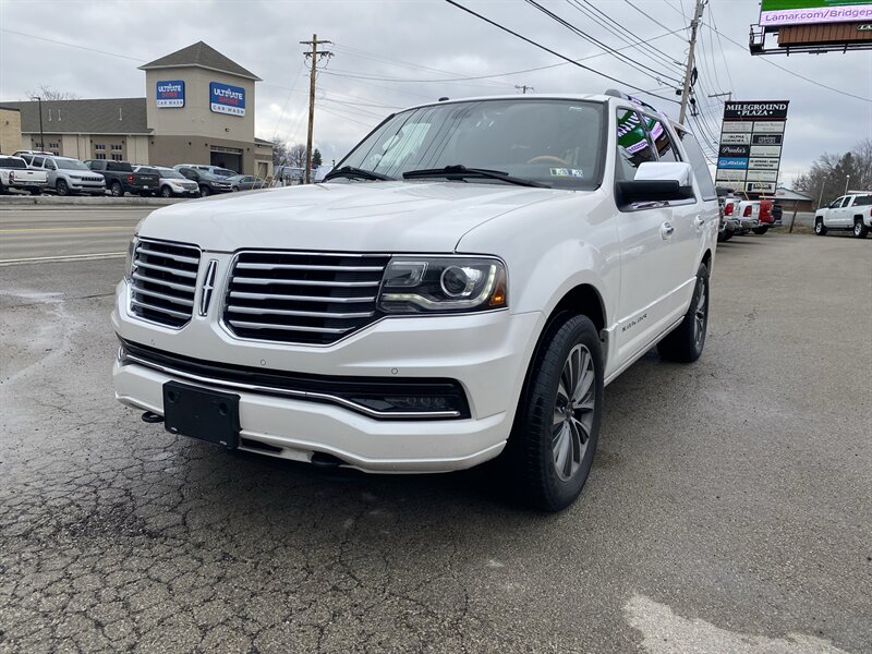 2017 Lincoln Navigator Select  