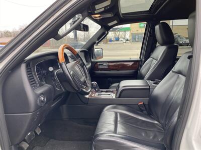2017 Lincoln Navigator Select   - Photo 10 - Morgantown, WV 26505