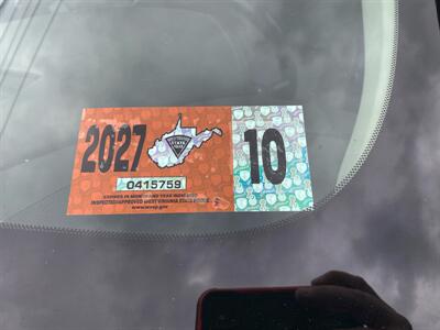 2018 Chevrolet Tahoe Premier   - Photo 11 - Morgantown, WV 26505