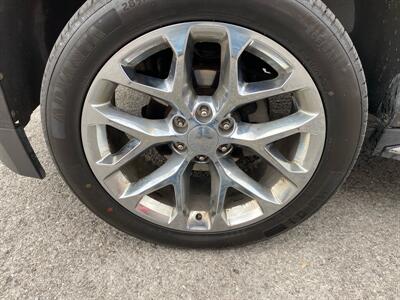 2018 Chevrolet Tahoe Premier   - Photo 9 - Morgantown, WV 26505