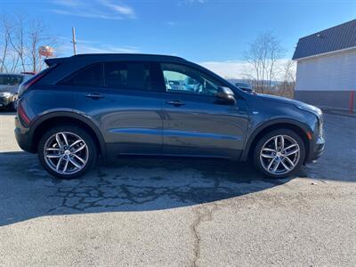 2019 Cadillac XT4 Sport   - Photo 4 - Morgantown, WV 26505