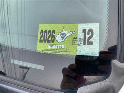 2012 Toyota Tacoma V6   - Photo 11 - Morgantown, WV 26505