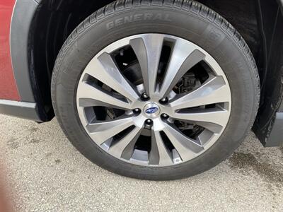 2020 Subaru Ascent Touring   - Photo 10 - Morgantown, WV 26505