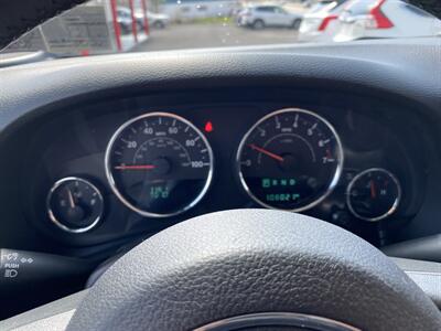 2015 Jeep Wrangler Unlimited Sahara   - Photo 19 - Morgantown, WV 26505